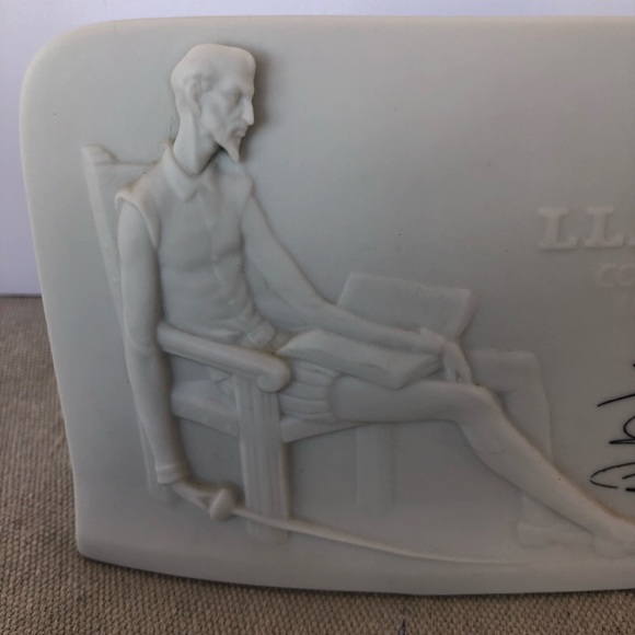 Lladró Collector’s Society Vintage White Porcelain Bisque Don Quixote Plaque - Picture 6 of 8